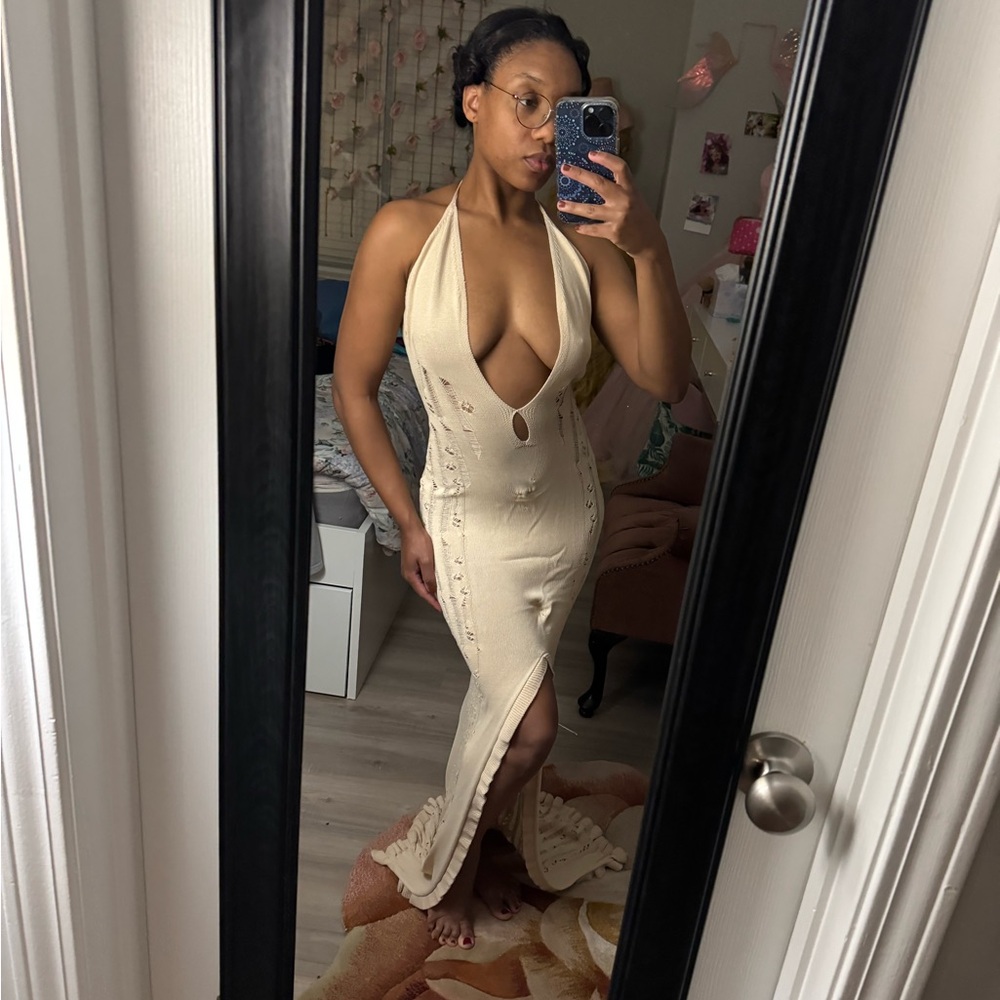 Elegant Cream Halter Dress